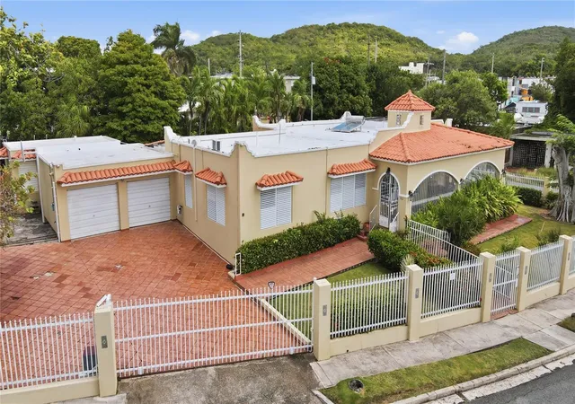 Homes for sale in Fajardo, PR | 241 B Ave, Fajardo, PR 00738 | MLS# PR9121637