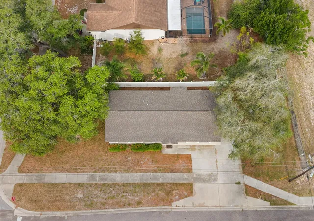 4th image of 1221 E Court St, Tarpon Springs, FL 34689 | MLS# O6411060