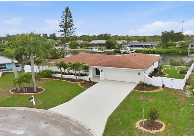 49th image of 604 Kingston Ct, Apollo Beach, FL 33572 | MLS# TB8512482
