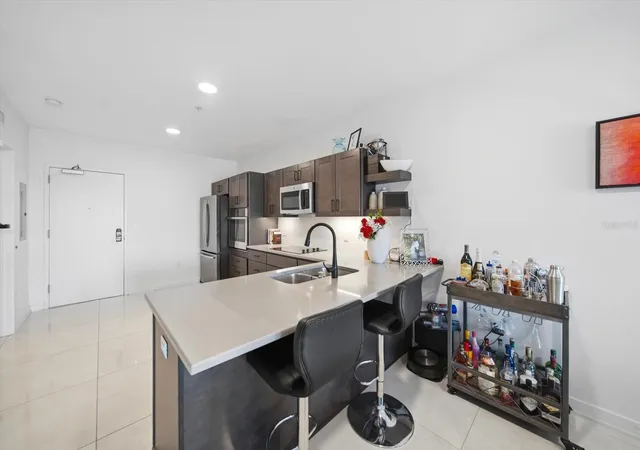 Homes for sale in St Petersburg, FL | 132 Mirror Lake #403, St Petersburg, FL 33701 | MLS# TB8512486