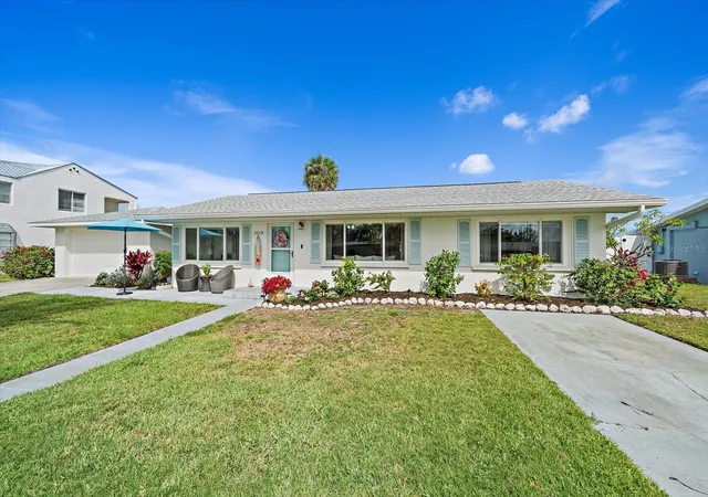 Homes for sale in Bradenton, FL | 3618 117th St W, Bradenton, FL 34210 | MLS# A4694913