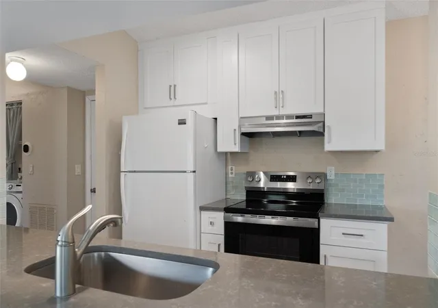 Photo 4 of House for sale at 2662 Megan Ct, Palm Harbor, FL 34684 | MLS# TB8512496 | Listing updated on 2026-09-30