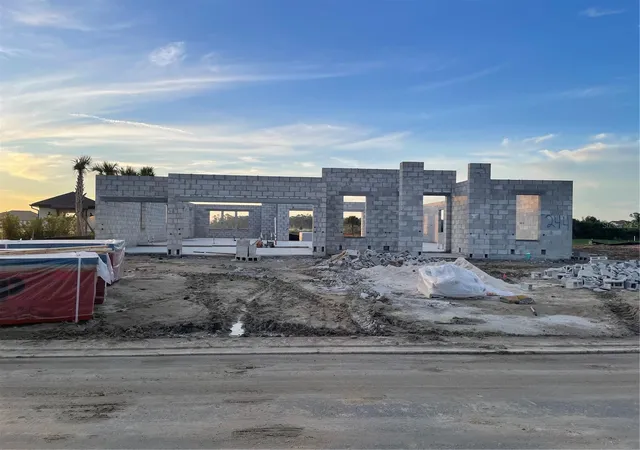 Photo 2 of Sale Pending at 9030 Eagle View Ter, Parrish, FL 34219 | MLS# TB8512527 | Listing updated on 2026-10-19