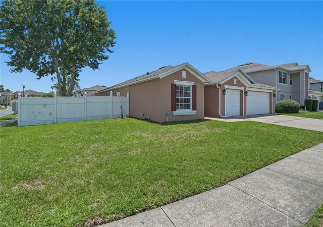 Photo 2 of Single family home for sale at 969 Horseshoe Fls Dr, Orlando, FL 32828 | MLS# O6411111 | Listing updated on 2026-07-09