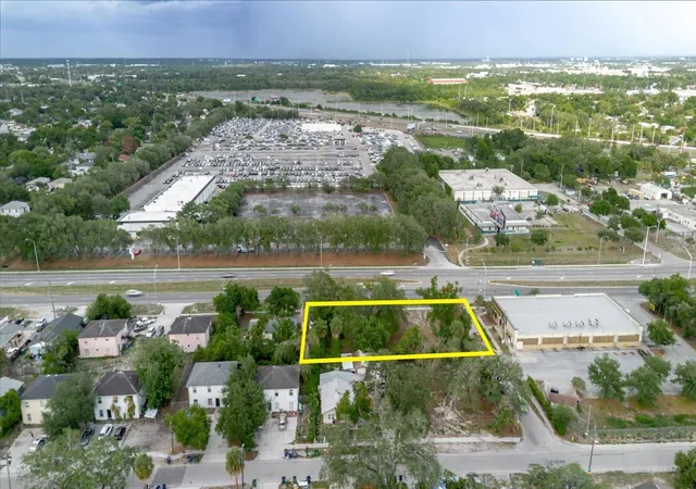 5th image of 3206 N 50Th Street, Tampa, FL 33605 | MLS# TB8512541