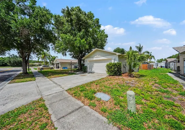 Homes for sale in New Port Richey, FL | 4816 W Addax Dr, New Port Richey, FL 34653 | MLS# O6411121