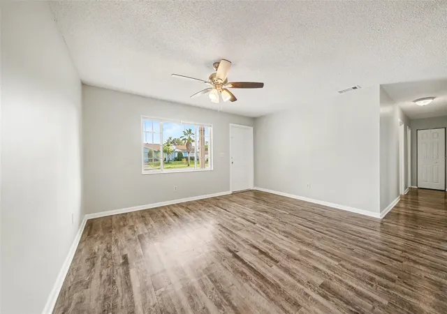 3rd image of 4814 S Blarney Dr, Orlando, FL 32808 | MLS# O6411122