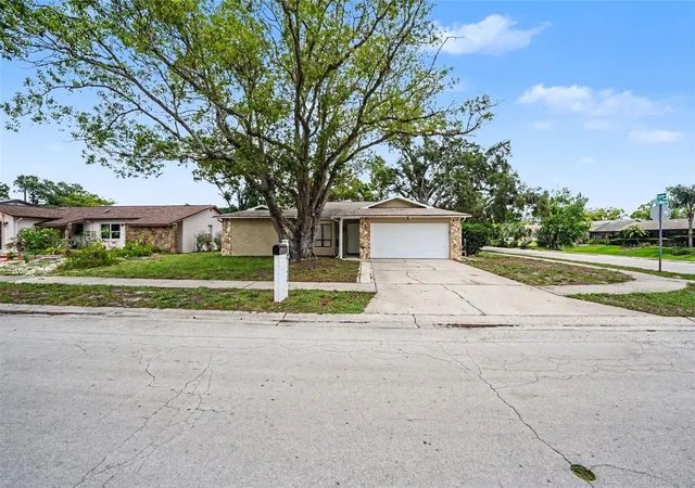 Photo 2 of Single family home for sale at 11424 Scallop Dr, Port Richey, FL 34668 | MLS# O6411124 | Listing updated on 2026-07-31