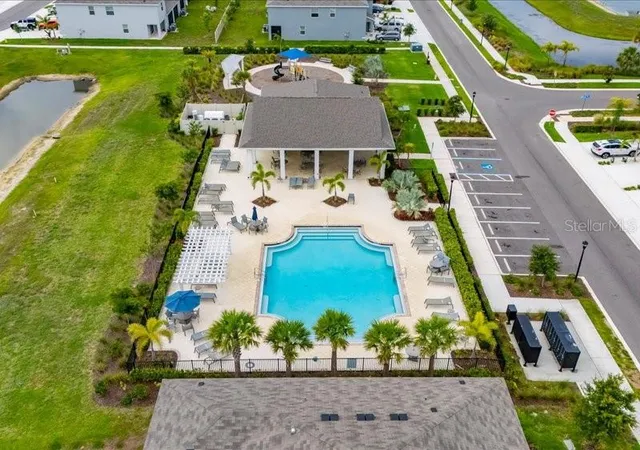 Photo 3 of Townhouse for sale at 416 Mangrove Shade Cir, Apollo Beach, FL 33572 | MLS# TB8512550 | Listing updated on 2026-09-21