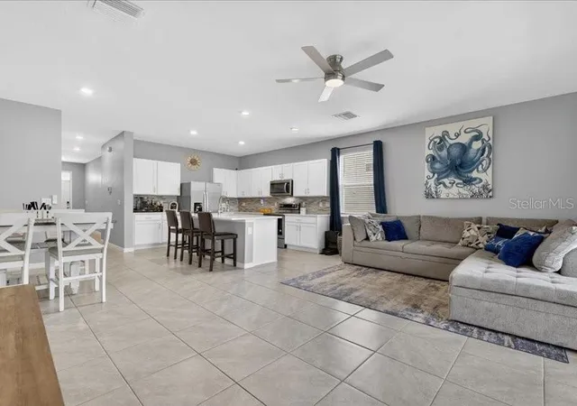Photo 4 of Townhouse for sale at 416 Mangrove Shade Cir, Apollo Beach, FL 33572 | MLS# TB8512550 | Listing updated on 2026-09-21