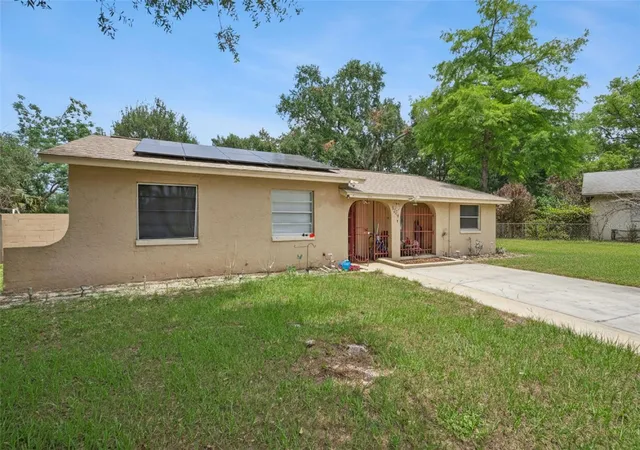 Homes for sale in Sanford, FL | 2209 Mitch Ct E, Sanford, FL 32771 | MLS# O6411147