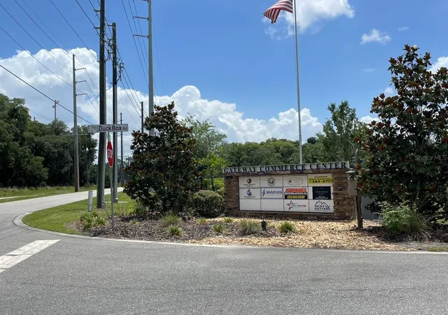 4th image of 1020 Duck Box Rd, Umatilla, FL 32784 | MLS# G5112903