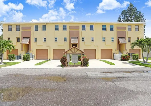 Homes for sale in Indian Rocks Beach, FL | 314 Windrush Blvd #12, Indian Rocks Beach, FL 33785 | MLS# TB8512570