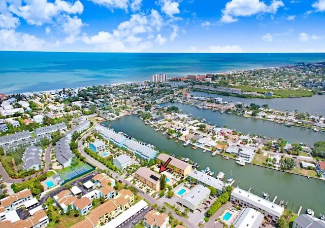 Homes for sale in Indian Rocks Beach, FL | 314 Windrush Boulevard, Indian Rocks Beach, FL 33785 | Houzeo