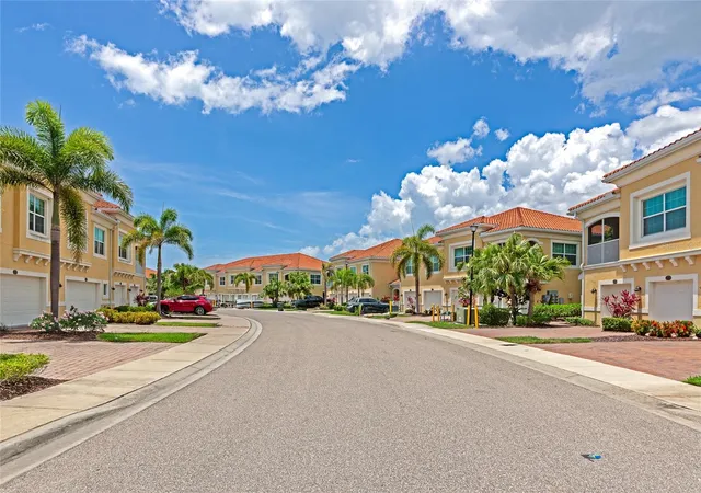 Homes for sale in Osprey, FL | 4296 Expedition Way, Osprey, FL 34229 | Houzeo