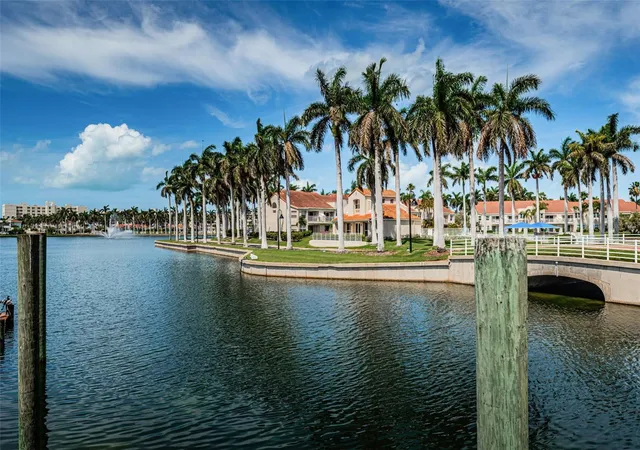 Listing Photo 2 - Condo for sale in building located at 6273 Bahia Del Mar Blvd, St Petersburg, FL 33715 - Unit #116