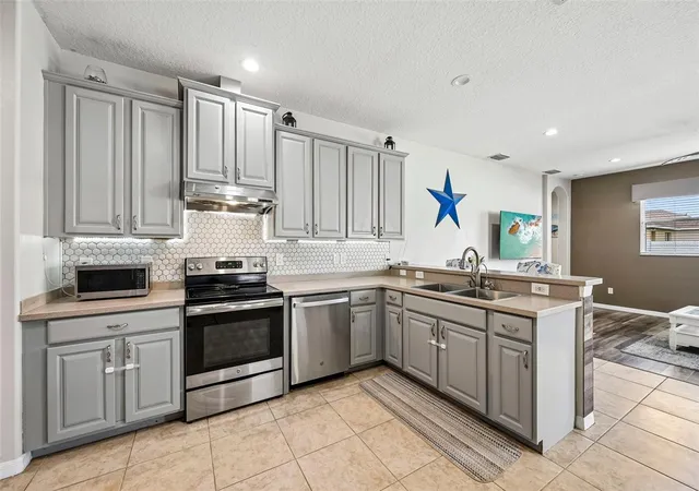 Photo 4 of Single family home for sale at 2910 127th Place E, Parrish, FL 34219 | MLS# TB8512597 | Listing updated on 2026-08-27