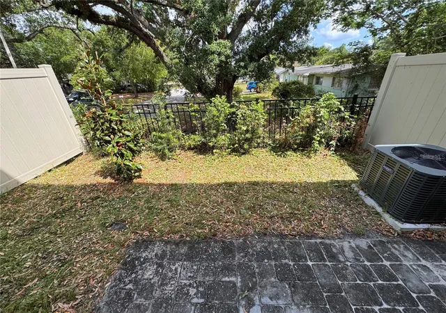 Photo 4 of Townhouse for sale at 1209 Southstation Pl #306, Orlando, FL 32809 | MLS# O6411174 | Listing updated on 2026-08-04