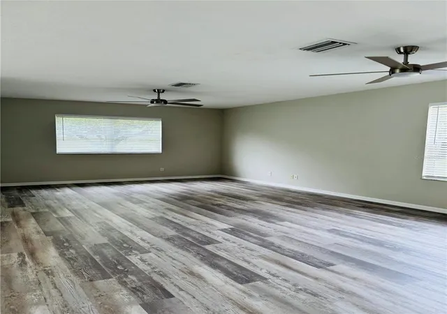Photo 4 of Single family home for sale at 3517 Trapnell Ridge Dr, Plant City, FL 33567 | MLS# TB8512611 | Listing updated on 2026-06-15