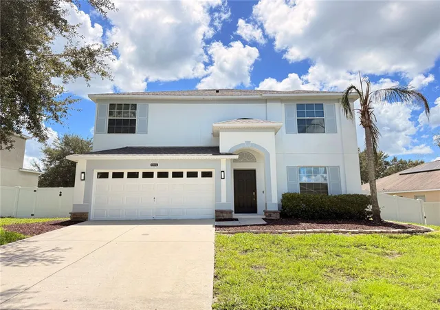 Photo 1 of Single family home for sale at 5802 Coquyt Dr, Mount Dora, FL 32757 | MLS# S5150693 | Listing updated on 2026-10-08