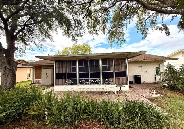 3rd image of 8634 Winding Wood Dr, Port Richey, FL 34668 | MLS# W7886138
