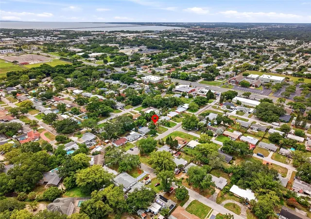 38th image of 301 Terrace Dr E, Clearwater, FL 33765 | MLS# TB8512638