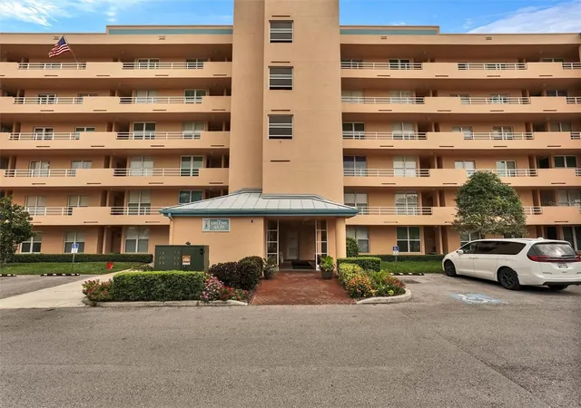 Photo 1 of Condo for sale at 4570 Pinebrook Cir #404, Bradenton, FL 34209 | MLS# A4694952 | Listing updated on 2026-06-26