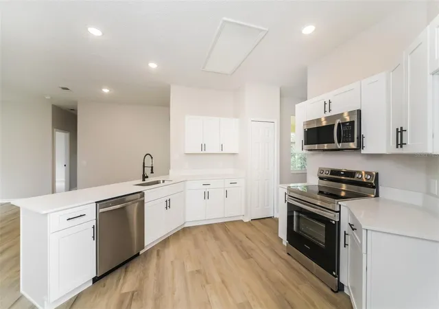 Photo 4 of Single family home for sale at 539 Brentford Ct, Kissimmee, FL 34758 | MLS# TB8512665 | Listing updated on 2026-10-22