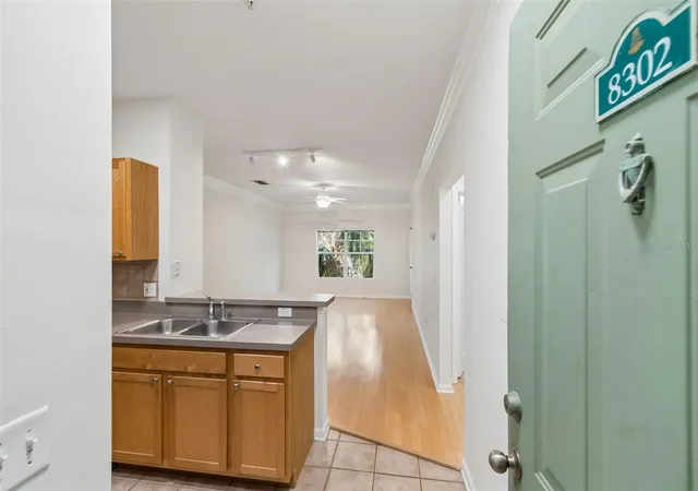 3rd image of 4207 S Dale Mabry Hwy #8302, Tampa, FL 33611 | MLS# TB8512669