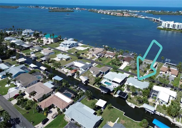 5th image of 1433 Lemon Bay Dr, Englewood, FL 34223 | MLS# D6147608