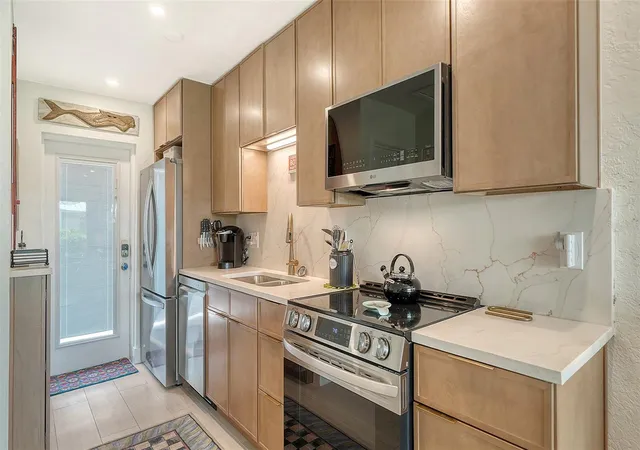 Photo 4 of Condo for sale at 5830 Midnight Pass Rd #32, Sarasota, FL 34242 | MLS# A4694962 | Listing updated on 2026-10-05