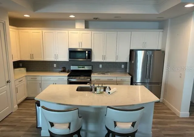 Photo 3 of Single family home for sale at 5262 Asher Ct, Sarasota, FL 34232 | MLS# L4962236 | Listing updated on 2026-09-01