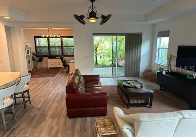 Photo 4 of Single family home for sale at 5262 Asher Ct, Sarasota, FL 34232 | MLS# L4962236 | Listing updated on 2026-09-01