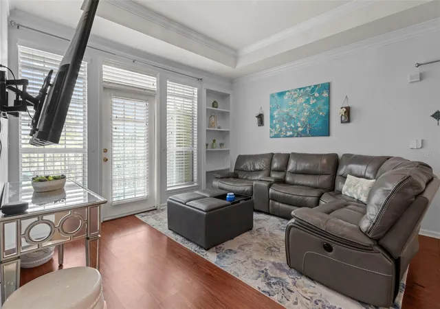 Listing Photo 4 - Condo for sale in building located at 3302 Bay Clb Cir, TAMPA, FL 33607 - Unit #3202