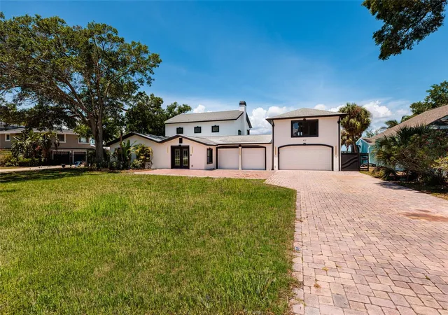 3rd image of 412 Shore Dr E, Oldsmar, FL 34677 | MLS# TB8512698