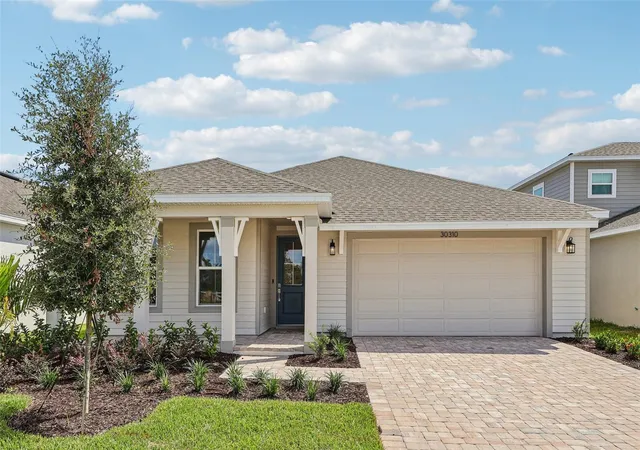 Photo 1 of Single family home for sale at 30310 Emerald Forest Dr, Mount Dora, FL 32757 | MLS# O6411219 | Listing updated on 2026-10-08