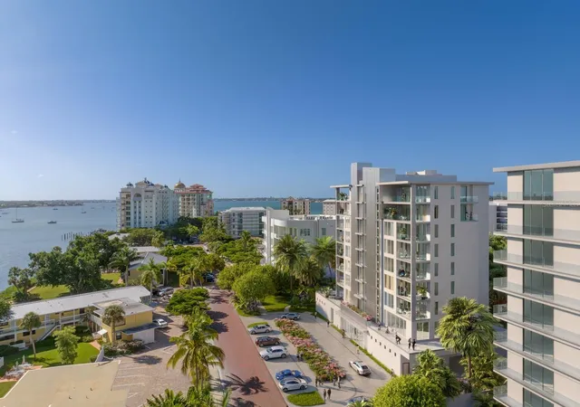 3rd image of 621 Golden Gate Pt, Sarasota, FL 34236 | MLS# A4694968