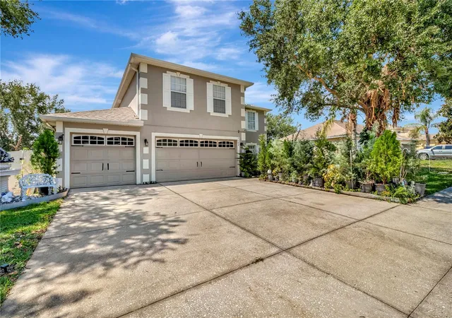Photo 3 of Single family home for sale at 7642 Park Hl Ave, Leesburg, FL 34748 | MLS# G5112923 | Listing updated on 2026-10-14