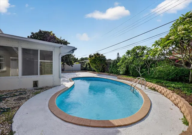 Homes for sale in Belleair Bluffs, FL | 2239 Duncan Dr, Belleair Bluffs, FL 33770 | MLS# TB8512719