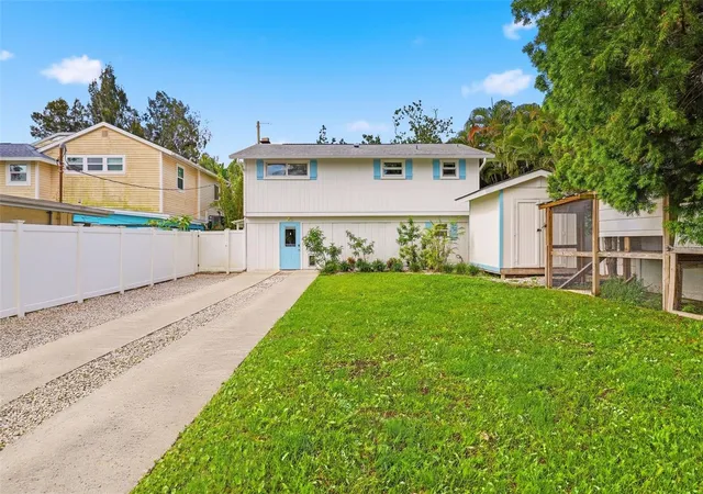 3rd image of 7 Georgia Ave, Crystal Beach, FL 34681 | MLS# TB8512723