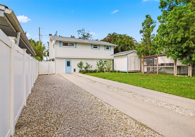2nd image of 7 Georgia Ave, Crystal Beach, FL 34681 | MLS# TB8512723