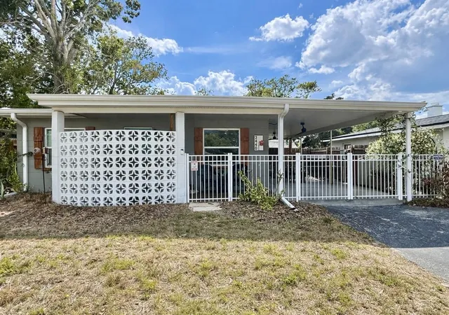 Homes for sale in South Daytona, FL | 2440 Anastasia Dr, South Daytona, FL 32119 | MLS# O6411243