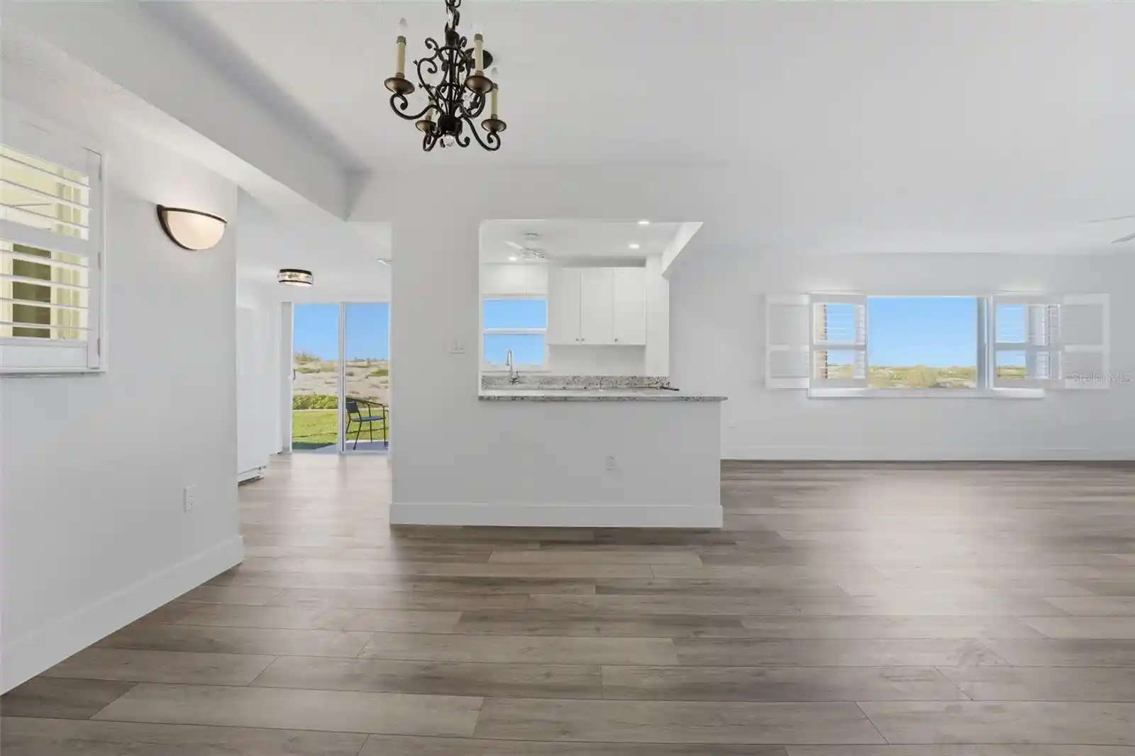 Listing Photo 2 - Condo for sale in 1150 Tarpon Ctr Dr located at 1150 Tarpon Ctr Dr, Venice, FL 34285 - Unit #101, 1-A