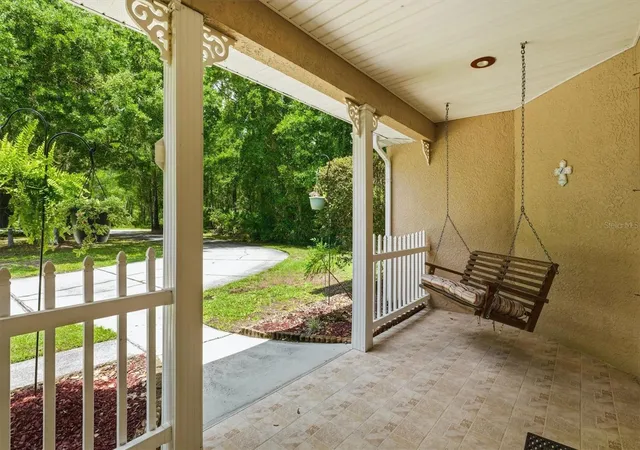 Photo 4 of Single family home for sale at 6012 Valley Spring Dr, Brooksville, FL 34601 | MLS# OM725474 | Listing updated on 2026-10-01