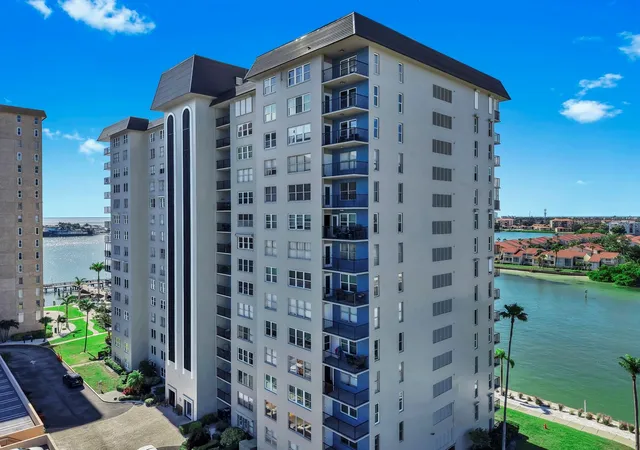 Photo 2 of Condo for sale at 5220 Brittany Dr S #1501, Saint Petersburg, FL 33715 | MLS# TB8512752 | Listing updated on 2026-09-17