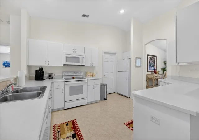 Photo 3 of Single family home for sale at 6032 Sw 103rd Loop, Ocala, FL 34476 | MLS# OM725477 | Listing updated on 2026-09-18