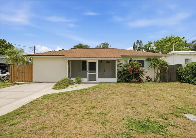 1st image of 14512 117th Ave, Largo, FL 33774 | MLS# D6147612