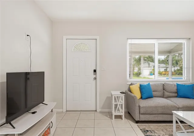 2nd image of 14512 117th Ave, Largo, FL 33774 | MLS# D6147612