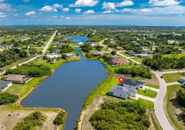 60th image of 205 Redwood Rd, Rotonda West, FL 33947 | MLS# D6147614