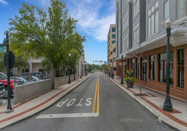 49th image of 125 N Kentucky Ave #303, Lakeland, FL 33801 | MLS# L4962245